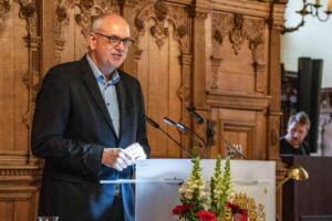 230415-230415-SOE04944