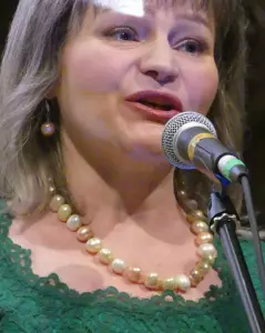 Solistin-vom-Chor-RODINA 1707763373.JPG